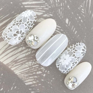 24Pcs wholesales Press On Fake Nails for women Bride White Lace Flower Rhinestone Long Artificial Nail Full Tips False Nail