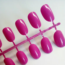 Load image into Gallery viewer, Artificial Oval Fake Nails Clear Plastic Soft Pink False Nails Candy Short Nail Tips 24Pcs/ set P01Q